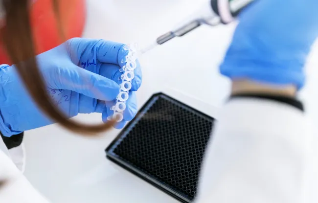 La molécule d’Abivax issue de l’Institut Curie réussit ses essais cliniques et permet une levée historique